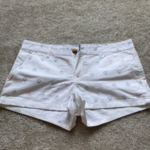 White anchor shorts size 9